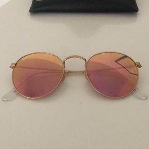Round Ray Ban sunglasses